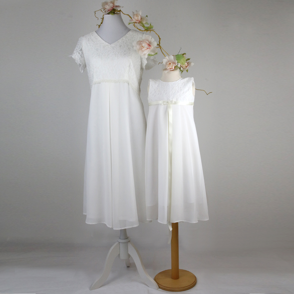 Blumenmädchenkleid babykleidech in Spitze und Chiffon handgearbeitet