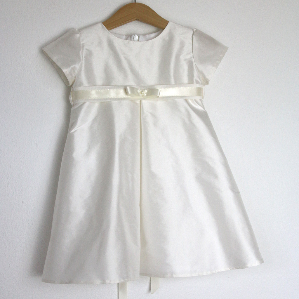seidentaufkleid aus München zum bestellen