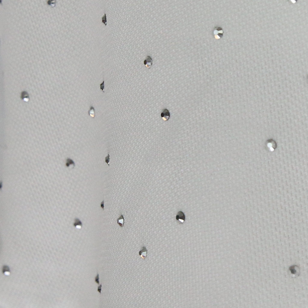 Glitzersteinchen auf einem extra Oberteil