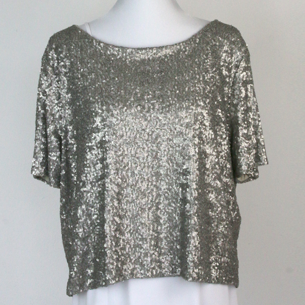 zurückhaltendes elegantes Oberteil zur Silberhochzeit