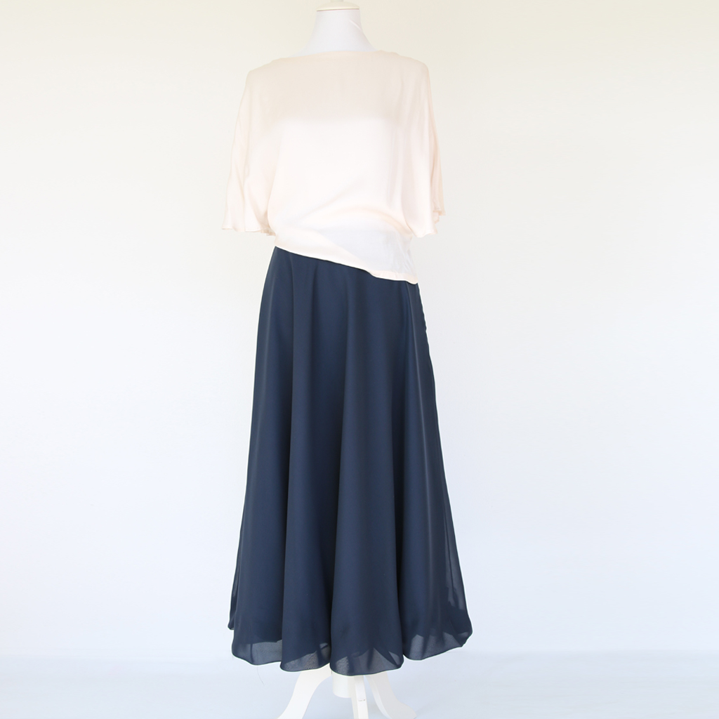klassisch festlicher dunkelblauer Damenrock