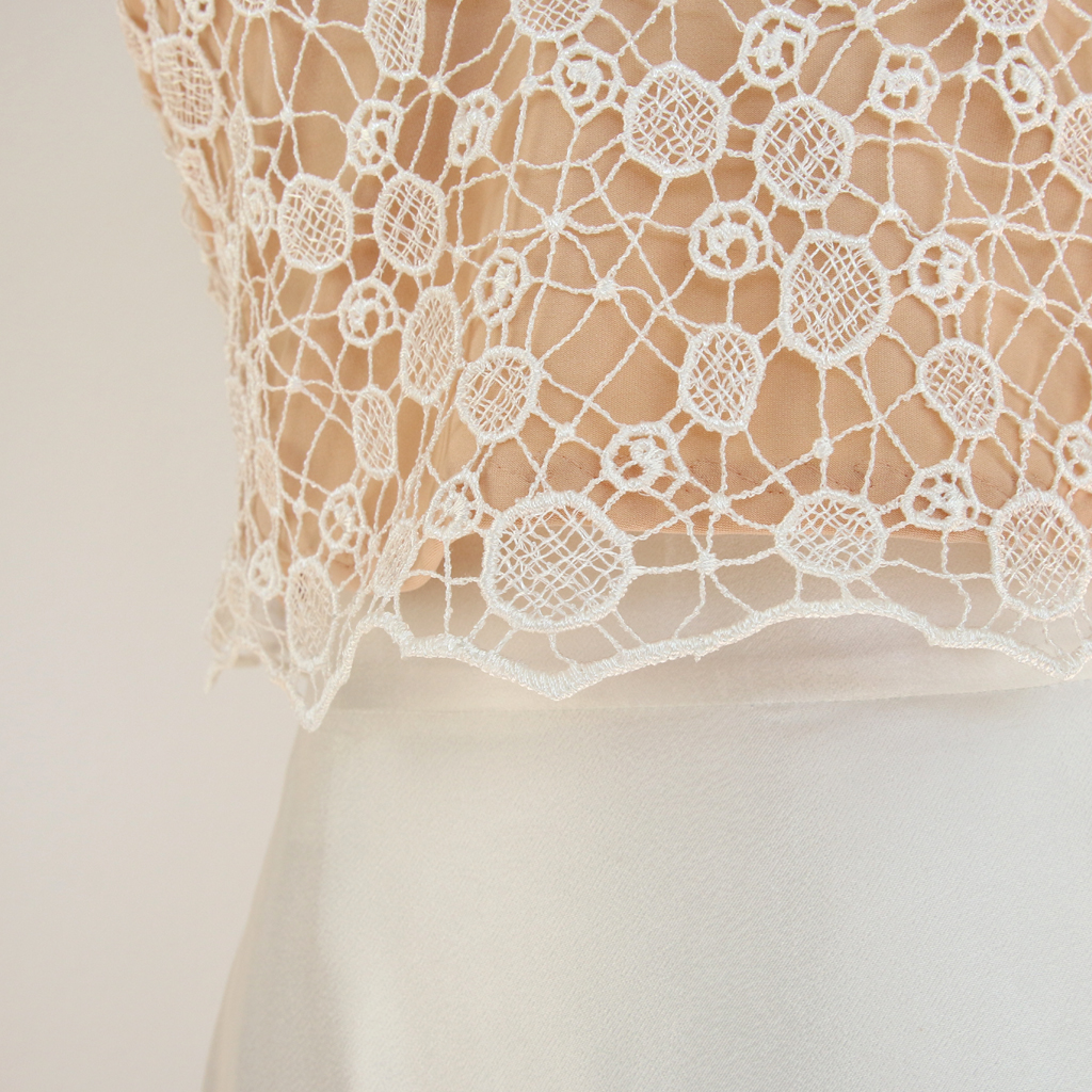besondere Spitze für ein Braut crop Top